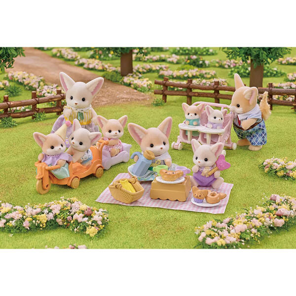 Sylvanian Families Tilki Kız ve Bebekli Piknik - 3